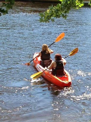 Business listing image